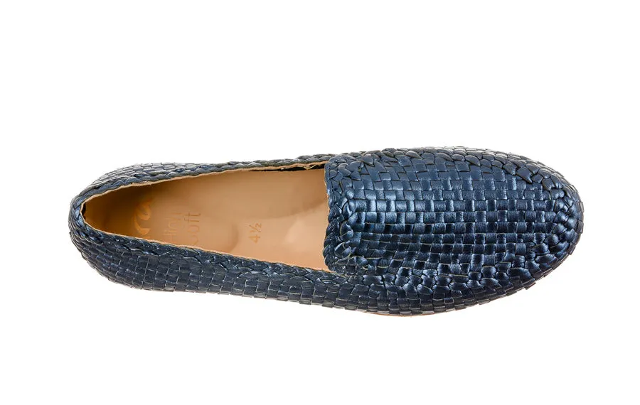 Ara Corona Blue