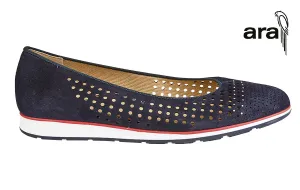 Ara Gina Navy