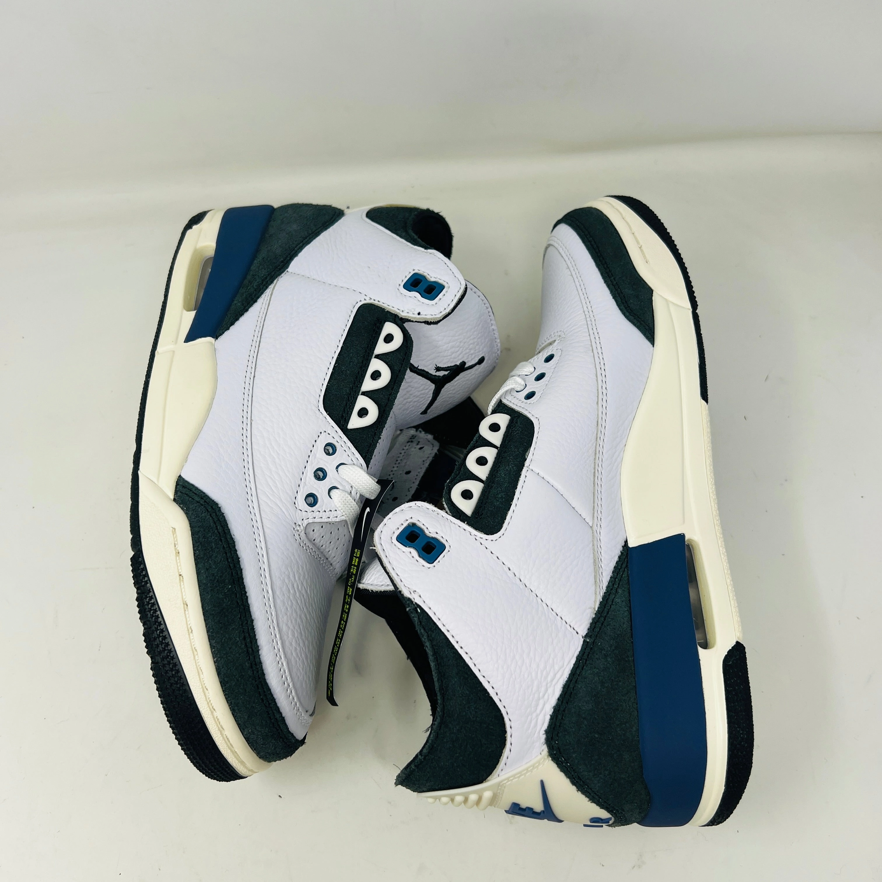 Jordan 3 Retro OG SP A Ma Maniére Diffused Blue