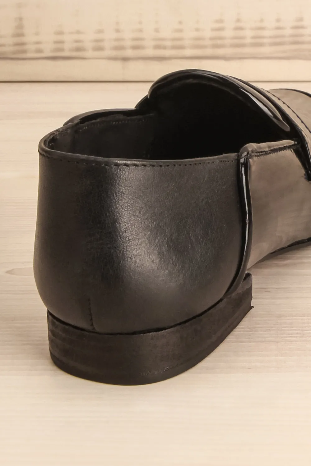 Papeete | Black Loafers