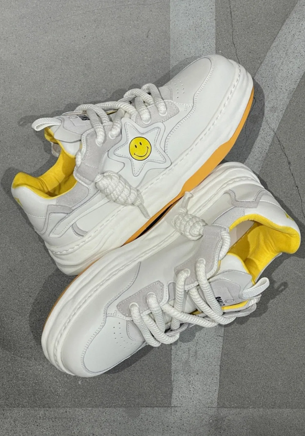 SMILEY丨Happy Face Star Sneakers