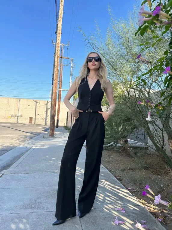 The Favorite Vest Black