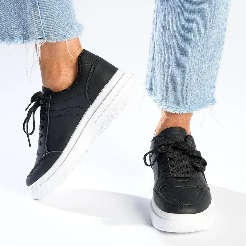 Tom Tom Lace Up Sneaker - Black / White