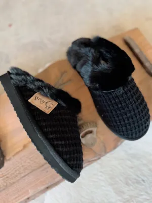 Very G Black Sweater Knit Fuzzy Slippers*