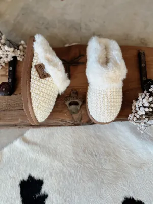 Very G Cream Sweater Knit Fuzzy Slippers*